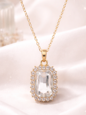 Elegant Gold Crystal Pendant Necklace