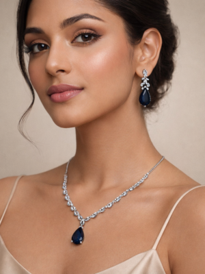 Elara Leaf Halo Necklace Set